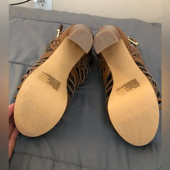 Gladiator medium brown heels - Picture 3 of 3